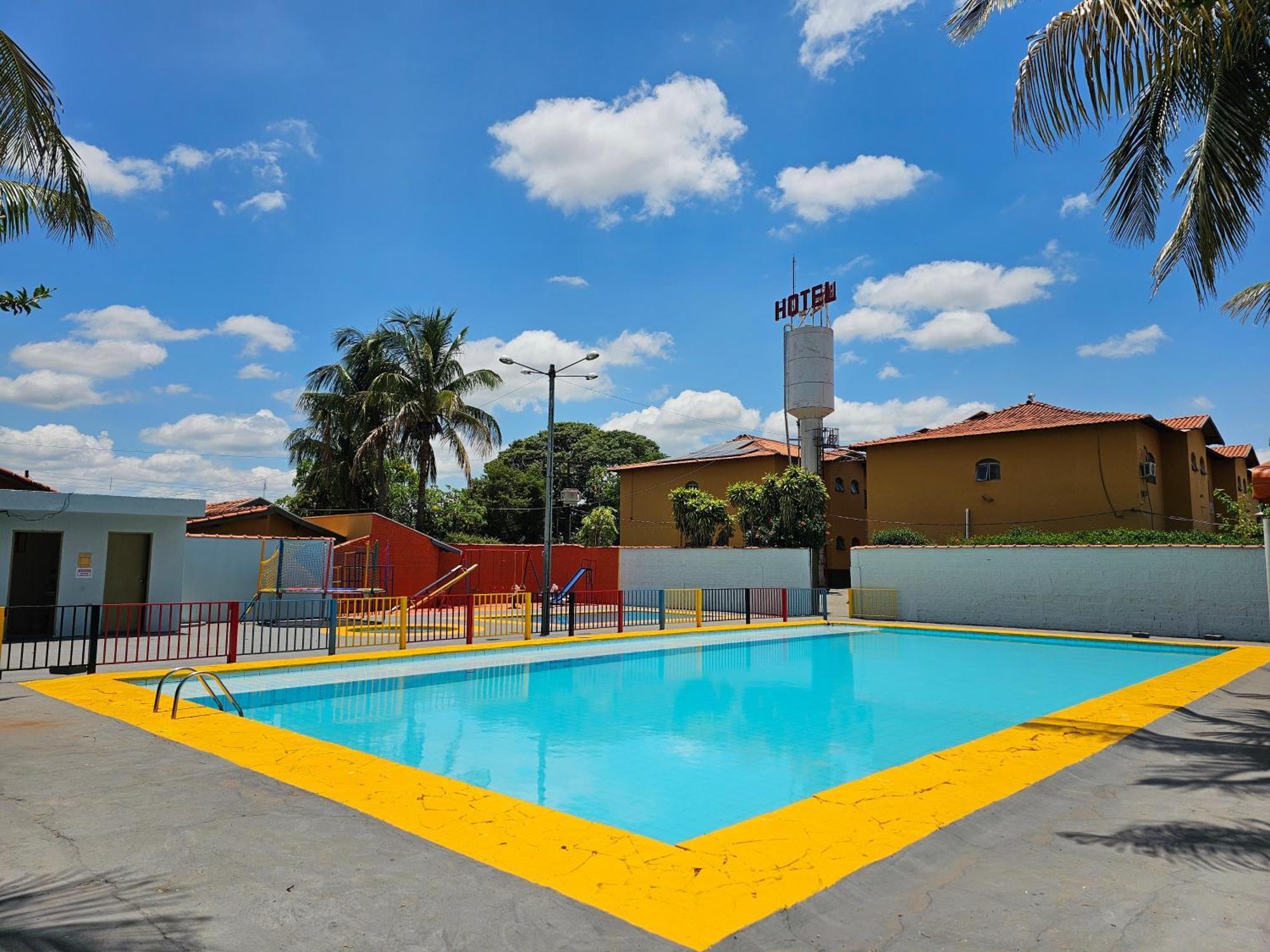 Esplanada Hotel Paraguacu Paulista Bagian luar foto